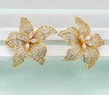 Orecchini a fiore di lusso con zirconi scintillanti e placcatura in oro pregiato - Oro