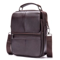 Bolso bandolera vertical de cuero marrón oscuro con textura de grano y correa ajustable - Café Oscuro