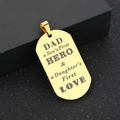 Colgante militar de acero inoxidable dorado con grabado de homenaje Dad Hero - Solo Colgante Sin Cadena / Dorado