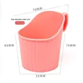 Pink heat-resistant cup holder for paper cups with 70mm diameter and vertical ridges - Rose