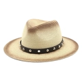 Chapeau fedora en paille avec ceinture à rivets et dégradé pour un look d'été chic - M (56-58cm) / Beige + Café