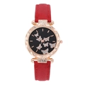 Montre pour femme avec bracelet en daim rouge, boîtier or rose et cadran à papillons - Rouge