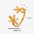 Bague ouverte en acier doré avec double fleur en émail rose et détails de dimensions - Bague Fleur Rose