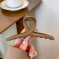 Large matte coffee brown shark hair claw clip held by hand for thick hair styling - Crisscross Style / 13cm / Coffee