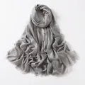 Sciarpa in rayon grigio argento con fili metallici lucidi e bordi con frange a mano - 8# Grigio Chiaro