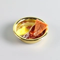 Miniatur-Yuan-Yang-Hot-Pot-Modell mit goldenem Gehäuse und realistischen Harz-Zutaten - Rindfleisch Eintopf / Ohne Schnalle