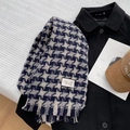 Blue and beige houndstooth check scarf with fringes and minimalist Korean label - Star Blue