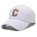 Weiße atmungsaktive Mesh-Baseballkappe mit bronzefarbenem besticktem Buchstaben C - Verstellbar / Weiß