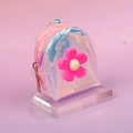 Detail der laser-transparenten Mini-Geldbörse mit rosa Blume und Perlglanz-Effekt - Rosa