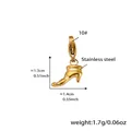 Makro-Detail des hochhackigen Edelstahl-Anhängers mit Maßen und Karabinerverschluss - Stöckelschuh-Hänger / Goldener High Heel