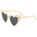 Occhiali da sole a cuore color crema alla moda con lenti scure UV400 in vista obliqua - Montatura Beige Lenti Grigie