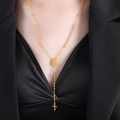 French vintage gold Y-necklace with religious medallion and cross pendant on beaded chain - 53cm / Gold