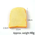 Ρεαλιστική τεχνητή φέτα ψωμί τοστ 14x11cm για διακόσμηση και βιτρίνα - Ανοιχτόχρωμη φέτα τοστ