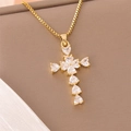 Collana a croce con zirconi a forma di cuore e catena box dorata su espositore - ne50 Catena a scatola / Oro