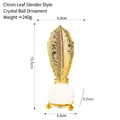 Boule de cristal avec feuille dorée sur socle en métal, décoration de luxe, haut de 15,5 cm - Feuille de pamplemousse mince - Boule de cristal