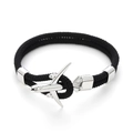 Dettaglio del bracciale in corda intrecciata nera con chiusura a forma di aereo argento - Corda Nera Fibbia Argentata