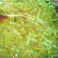 Iridescent yellow shredded raffia paper filler for gift boxes with shiny texture - 100g Pack / Iridescent Yellow