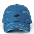 Verstelbare donkerblauwe baseballpet met borduursel en vintage gescheurde details - Eén maat / Blauw