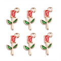 Details von sechs roten Emaille-Rosenanhängern mit grünen Blättern und Goldkante - Rotgold umrandete Rose