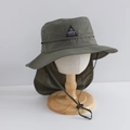 Dettaglio cappello trekking bimbo verde oliva con protezione nuca e coulisse - 54cm (3-8 anni) / Verde Militare