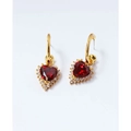 Orecchini vintage cuore rubino in oro con zirconi a cerchio su sfondo bianco neutro - Stile Cuore di Rubino (279)