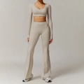 Ensemble de yoga grège pour femme avec crop top manches longues et pantalon évasé - S / Manches Longues + Pantalon Évasé / Abricot gris