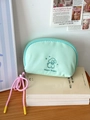 Hellgrüne Kosmetiktasche in Muschelform mit Welpen-Stickerei und rosa Quaste - Klein / Grün