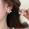 Exquisite golden butterfly earrings with light blue wings and a small white floral detail - Blue Butterfly Flower Style (2#)