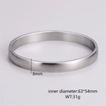 Dettaglio del bracciale argento opaco con larghezza 8mm e diametro interno di 63x54mm - Uomini-Colore Acciaio(8mm)