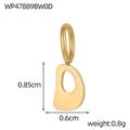 Macro shot of gold-plated letter D pendant with dimensions and weight measurements - Letter-D / Gold
