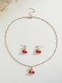 Set collana e orecchini con ciondoli a ciliegia rossa e foglie verdi delicate - Collezione Gioielli Ciliegia Oro (K-1430)