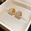 Boucles d'oreilles créoles dorées avec perles et zircons style vintage français classique - Créoles-Or