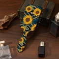 Spazzola bohémien con stampe a girasole e geometriche su superficie in legno rustico - Motivo Personalizzabile / Girasole Bohémien a Strisce