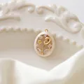 Ciondolo a tulipano ovale dorato con smalto crema e strass lucidi per gioielli fai da te - Ciondolo ovale cavo (senza perla)