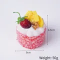 Modelo de tarta mousse de PU con fresa y nueces 6x6,5cm accesorio de fotografía - Rojo - Pastel de Mousse (Redondo)