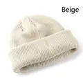 Beigefarbene Rippstrick-Mütze mit Umschlag für Winterwärme und Outdoor-Aktivitäten - Beige