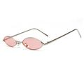 Ovale Mini-Sonnenbrille mit rosa Gläsern und silbernem Metallrahmen im Y2K-Stil - Mehrfarbiger Verlauf / Silberrahmen Rosa Gläser