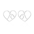 Détail de boucles d'oreilles cœur argentées avec motif de vagues évidées élégantes - 153 Cœur Vague - Couleur Acier