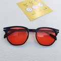 Occhiali da sole retrò con montatura nera e lenti rosse trasparenti da uomo - Rosso