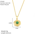Dettaglio del ciondolo in acciaio inossidabile placcato oro 18K con pietra verde - Stile Vortice Circolare con Motivo Malachite (SP346G)
