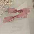 Paar altrosa Satin-Haarspangen mit Schleife, Wellenrand und elegantem Schleifendesign - Organza / Rosa