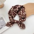 Sciarpa vintage in cotone e lino marrone con eleganti bordi in pizzo all'uncinetto - Mughetto Marrone