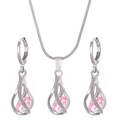 Conjunto de joyas de plata con collar y pendientes con cristales rosas en forma de gota - Set de collar y pendientes / Rosa