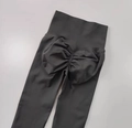 Dark grey high-waisted seamless yoga leggings with scrunch butt lifting effect - Graphite Grey