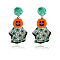 Detail van glitterende acryl Halloween oorbellen met pompoen- en spookmotieven ontwerp - Pompoen Bloemen Geest Stijl (CE00325)