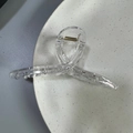 Minimalist clear 13cm criss-cross shark hair claw clip in transparent finish - Clear White