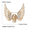 Punk-Stil Totenkopf-Brosche mit goldenen Flügeln und Strasssteinen, 4,9cm x 5,3cm - Gold