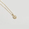 Collana placcata oro 14K con pendente ovale, inserto in madreperla e cristalli lucidi - Vergine Maria (MOM)
