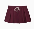 Gonna pantalone a pieghe bordeaux con coulisse crema e silhouette a sbuffo su bianco - XS / Minigonna
