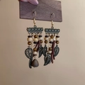 Detail of vintage bronze hoop earrings with wood beads and brown leather tassels - 31# Ear Hook - Antique Gold - Leaf